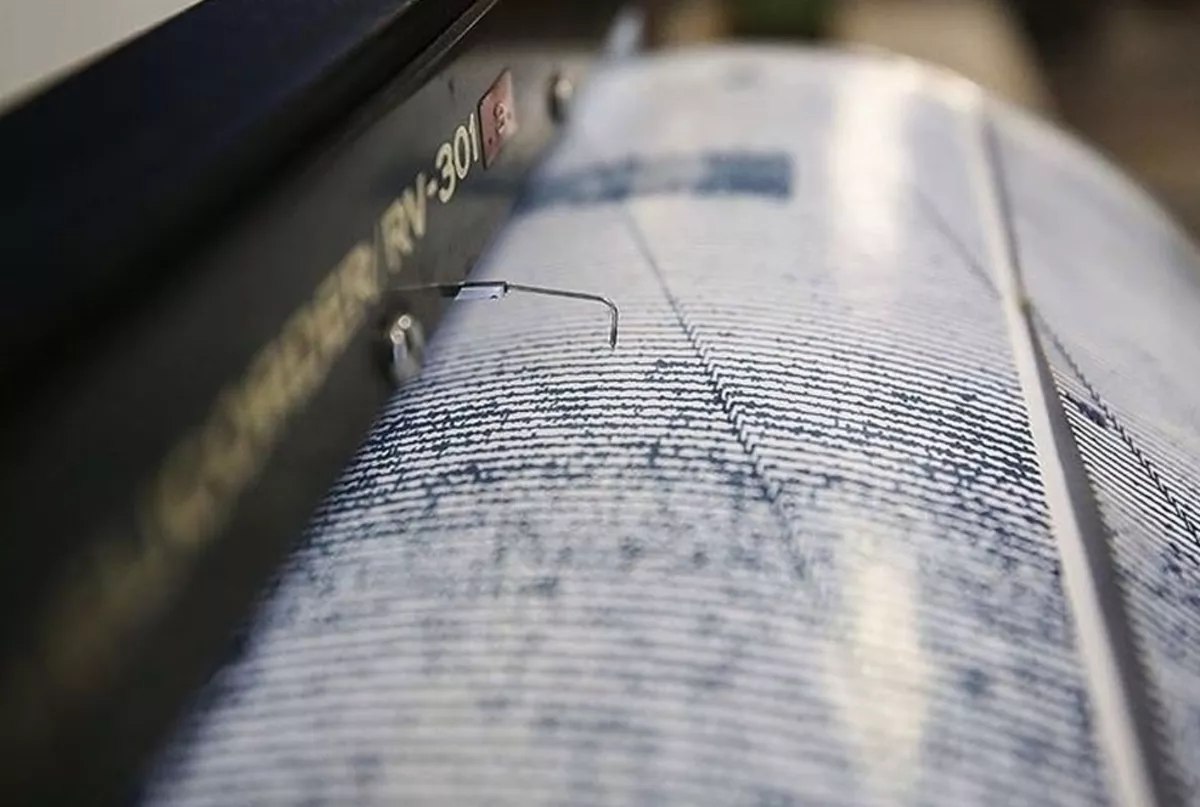 DEPREM SON DAKİKA: Ege 3.6 ile sallandı