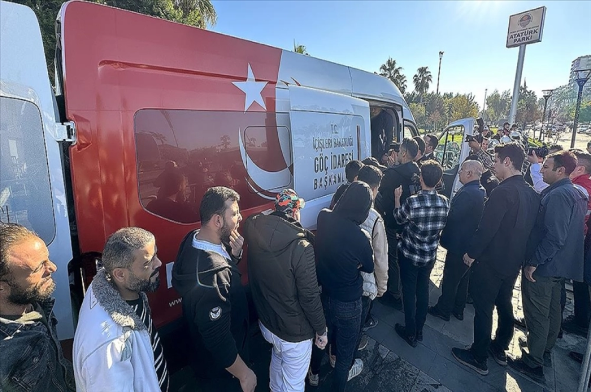 Mobil Göç Noktası araçları Gaziantep'te hizmete başladı