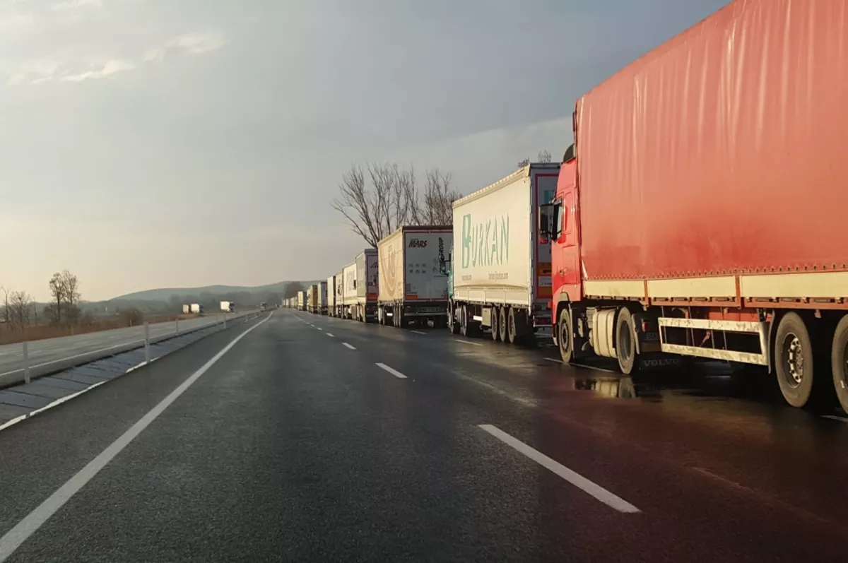 Tır sürücülerine 'acil ve öncelikli' Schengen vizesi için destek