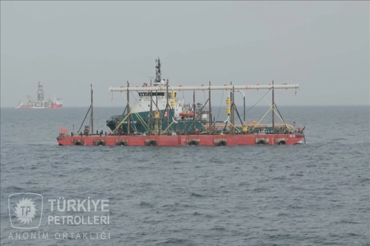 Karadeniz gazını taşıyacak boruların deniz tabanına yerleştirmesi tamamlandı