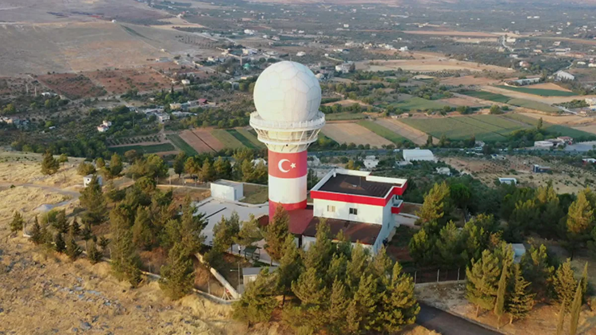 İlk yerli ve milli gözetim radarı, testi başarıyla geçti: 1000 hava aracını 24 saat gözetleyecek