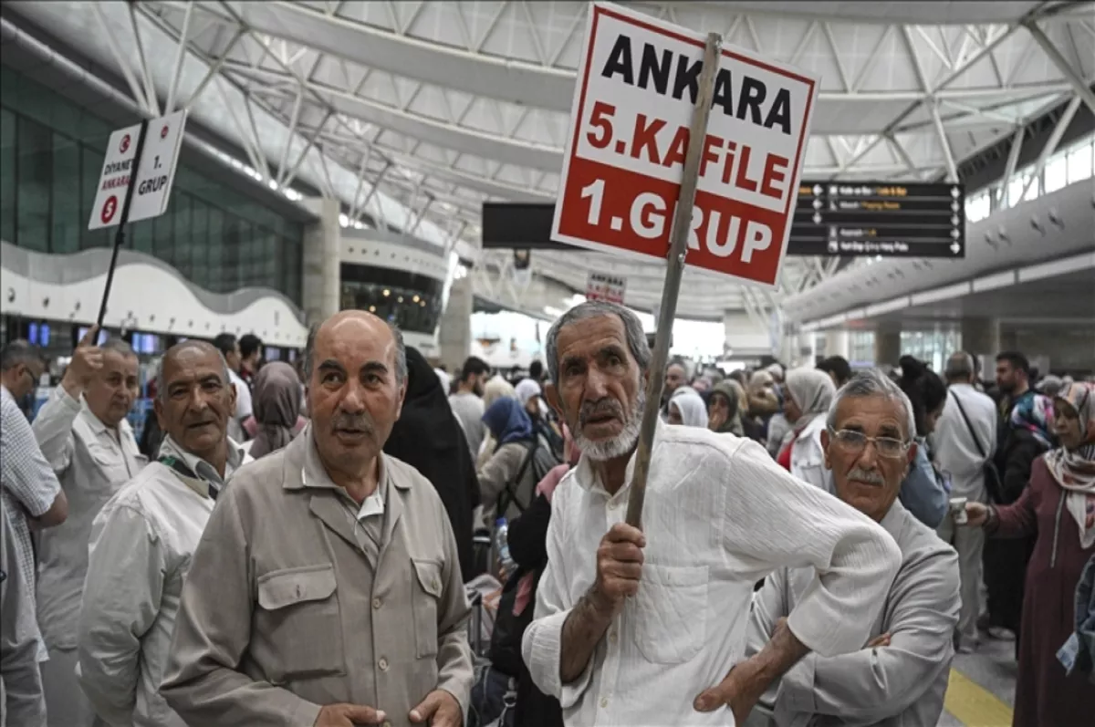 Diyanetin hac ve umre duyuruları TÜRSAB üzerinden yapılacak