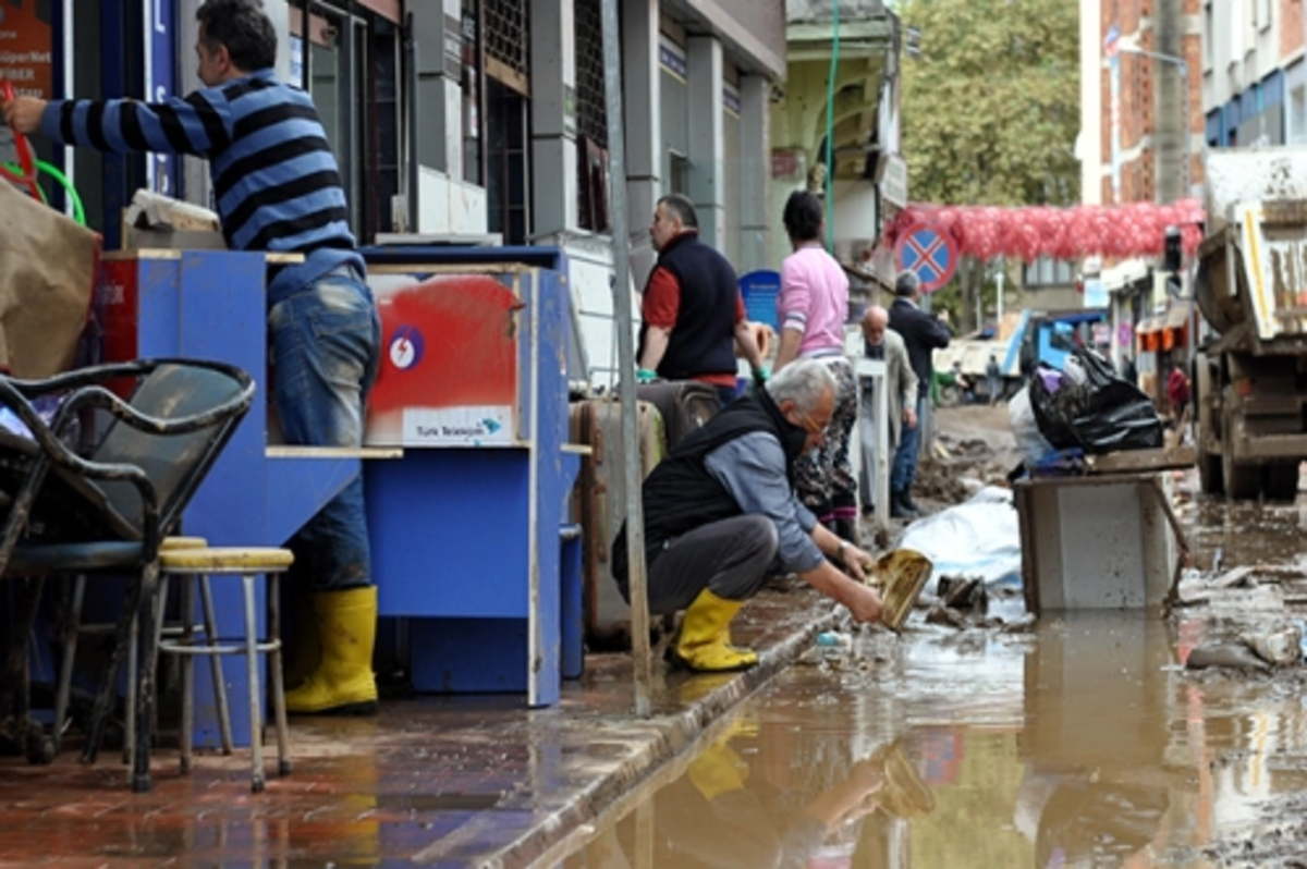 Afet ve terörden etkilenen KOBİ’ye 100 bin TL kredi