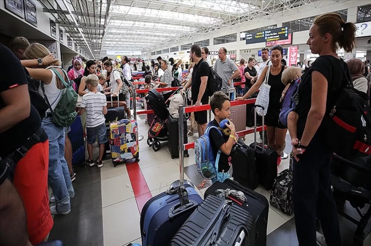 Turizm merkezleri yazın 83 milyon yolcu ağırladı