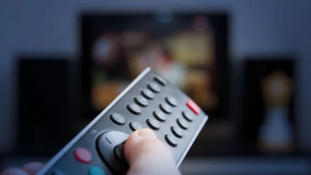 Evliler televizyon izlemede bekarları geride bıraktı