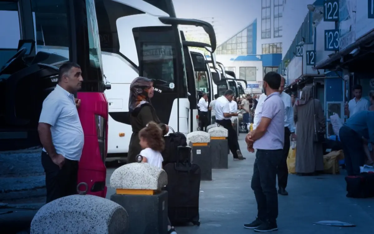 Otobüslerde yaz yoğunluğu başladı