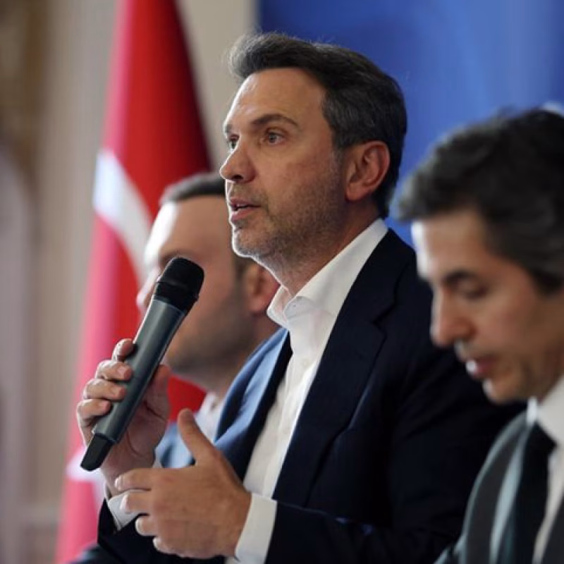 Bakan Bayraktar, temiz enerjide 3 hedefi açıkladı Bakan Bayraktar, temiz enerjide 3 hedefi açıkladı