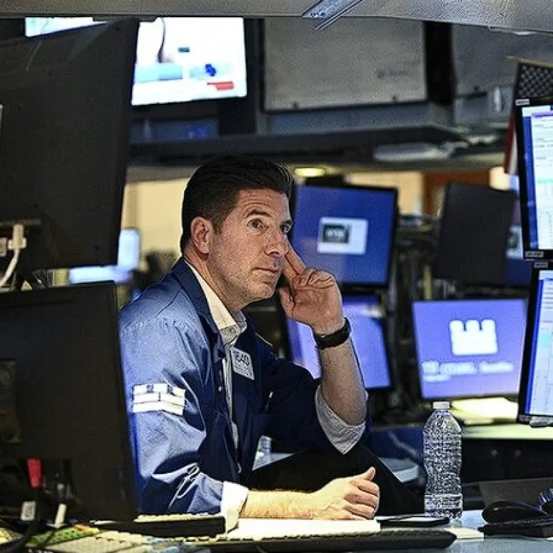 Altın geriledi, dolar endeksi güçlendi: Piyasalar Fed sinyallerini bekliyor
